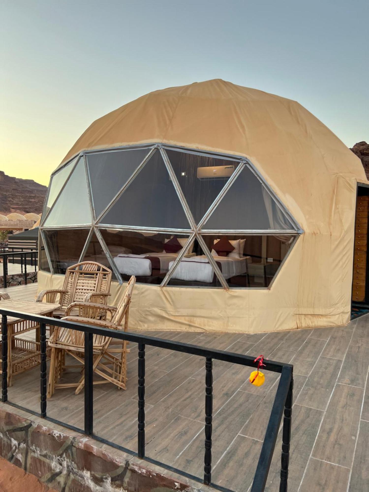 Revan Rum Luxury Camp 와디럼 외부 사진