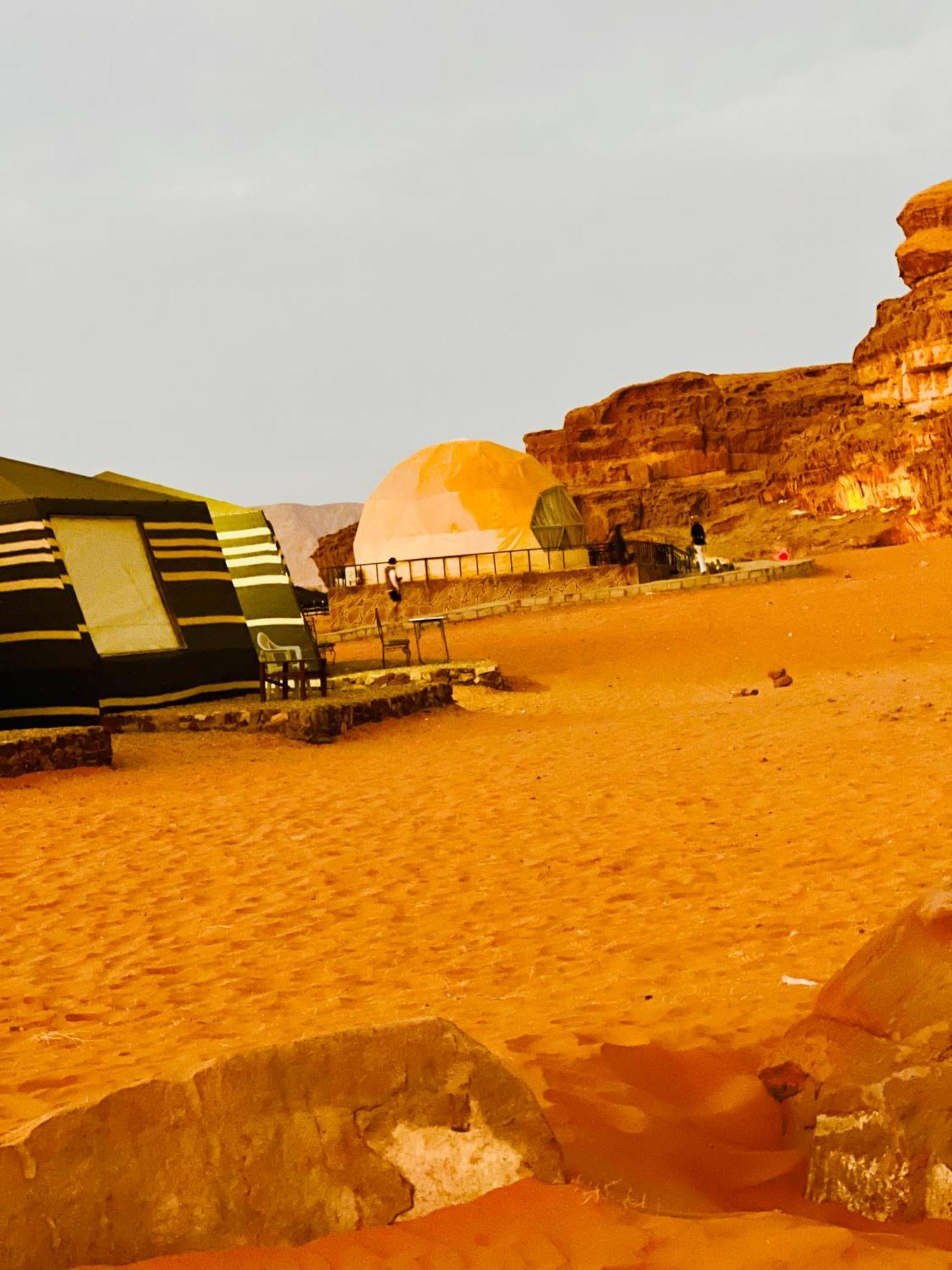 Revan Rum Luxury Camp 와디럼 외부 사진