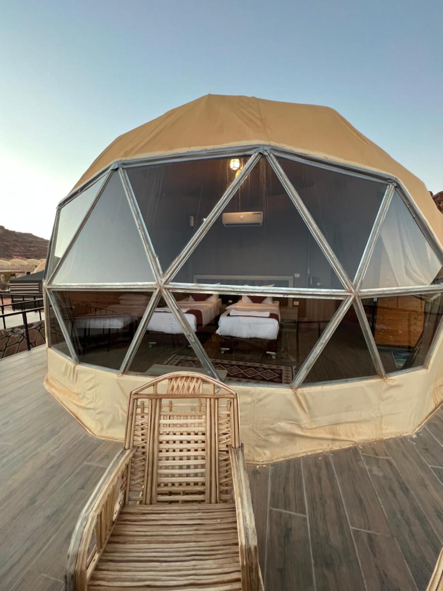 Revan Rum Luxury Camp 와디럼 외부 사진