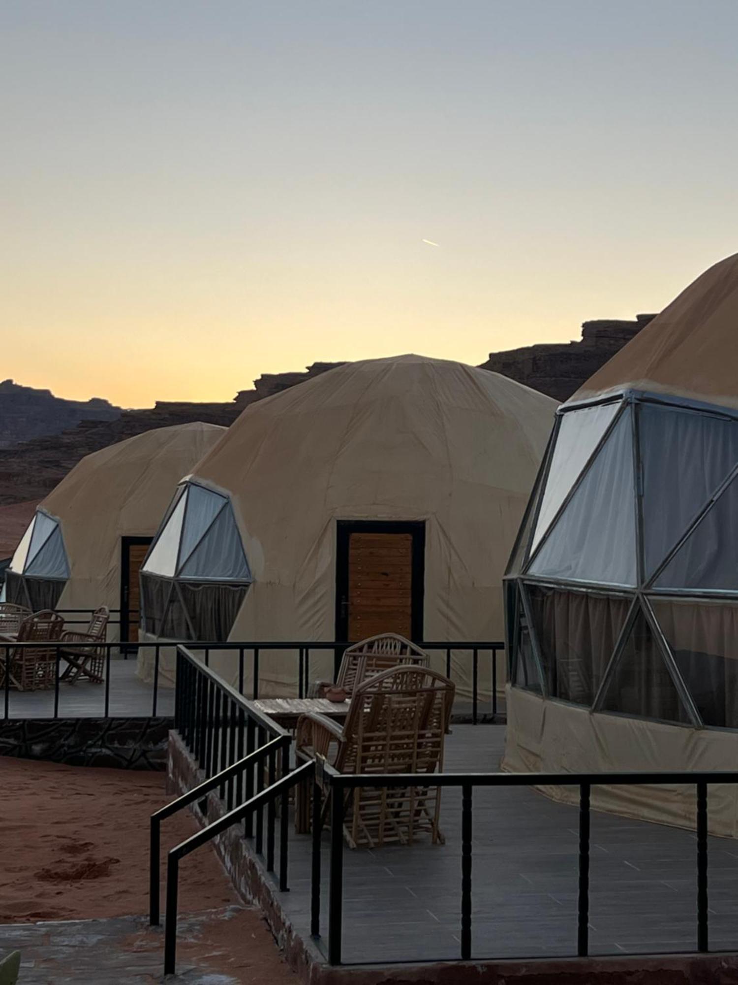 Revan Rum Luxury Camp 와디럼 외부 사진