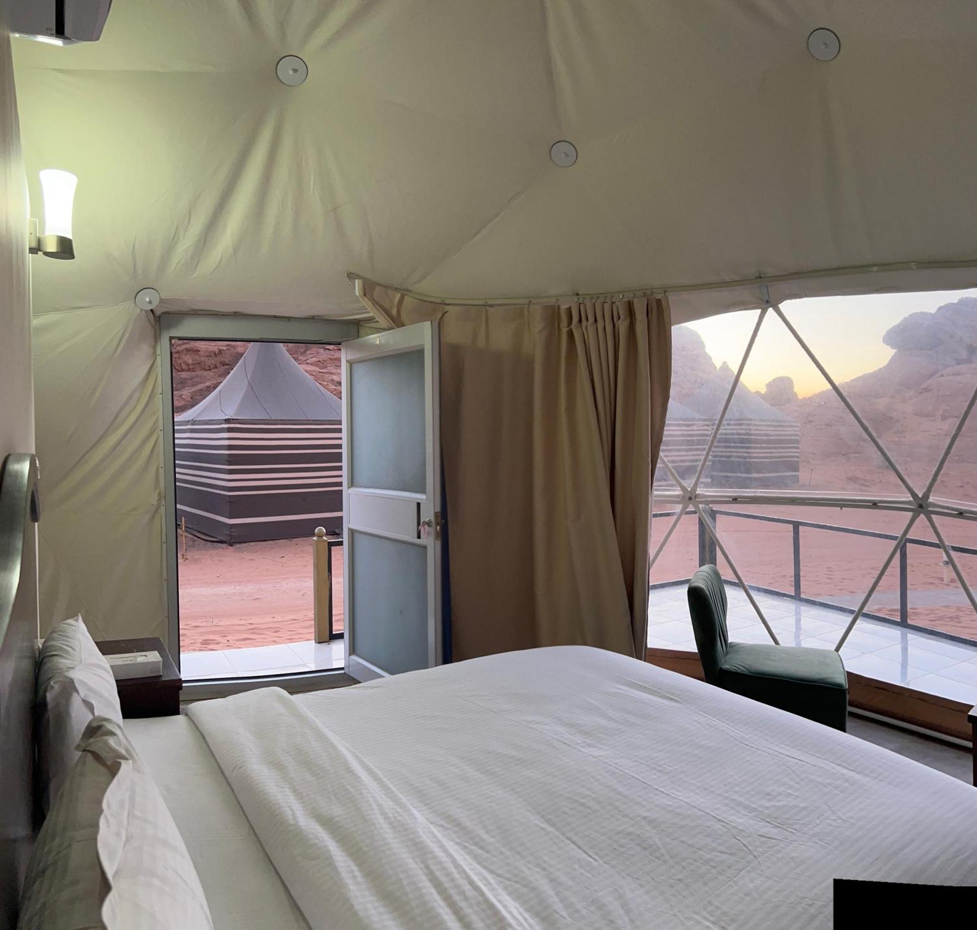 Revan Rum Luxury Camp 와디럼 외부 사진